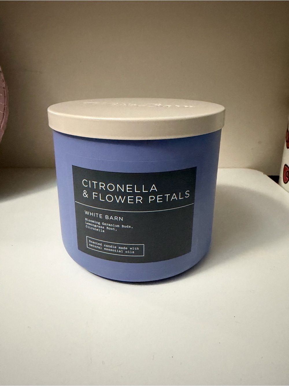 White Barn Citronella & Flower Petals Scented Candle